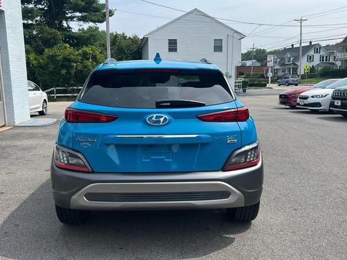 2022 Hyundai KONA Limited