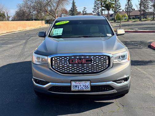2019 GMC Acadia Denali