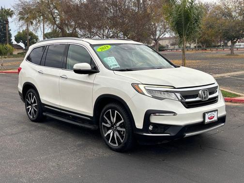 2019 Honda Pilot Touring 8-Passenger