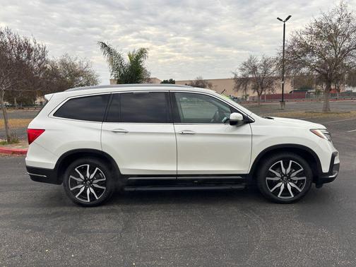 2019 Honda Pilot Touring 8-Passenger