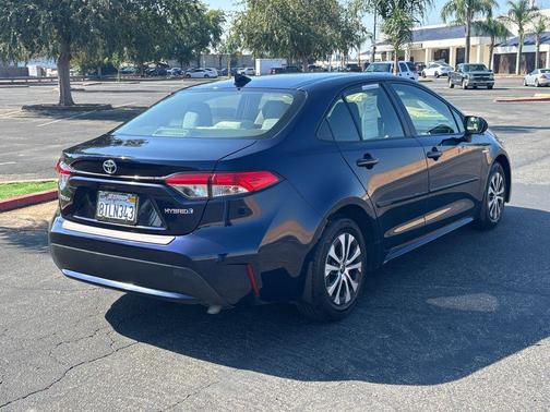 2021 Toyota Corolla Hybrid LE