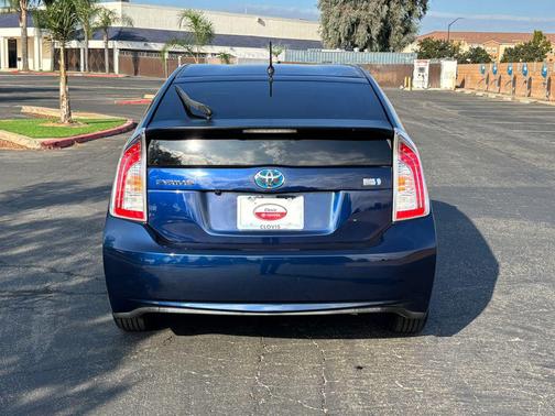 2014 Toyota Prius Two