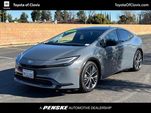 2024 Toyota Prius XLE