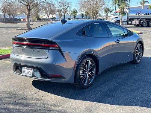 2024 Toyota Prius XLE