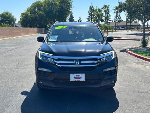Crystal Black Pearl 2016 Honda Pilot Elite