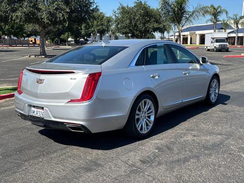 Radiant Silver Metallic 2018 Cadillac XTS Luxury