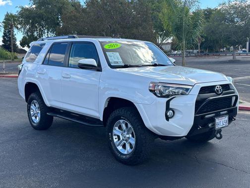 2019 Toyota 4Runner SR5