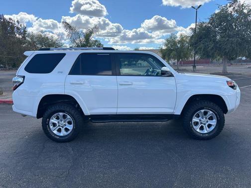 2019 Toyota 4Runner SR5