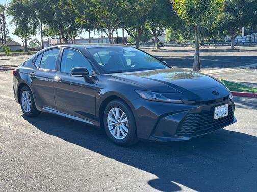 Underground 2026 Toyota Camry LE