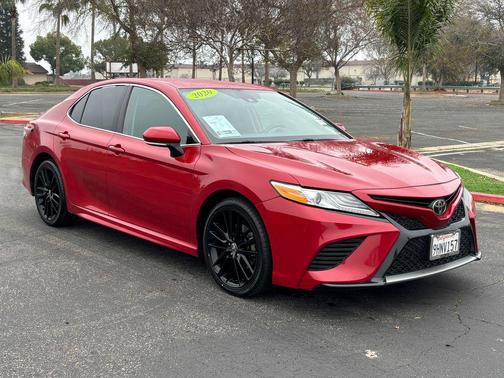 2020 Toyota Camry XSE