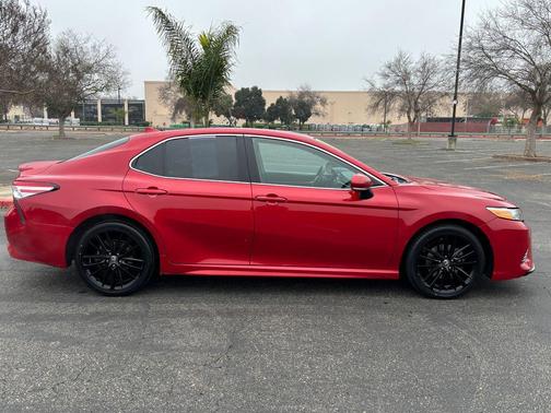 2020 Toyota Camry XSE