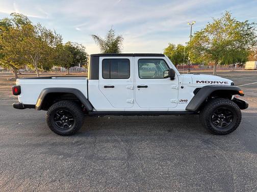 2022 Jeep Gladiator Mojave 4x4