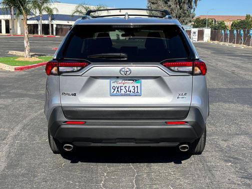 Silver Sky Metallic 2025 Toyota RAV4 Hybrid XLE