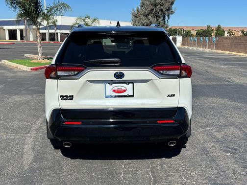 Blizzard Pearl w/Midnight Black Roof 2021 Toyota RAV4 Prime XSE