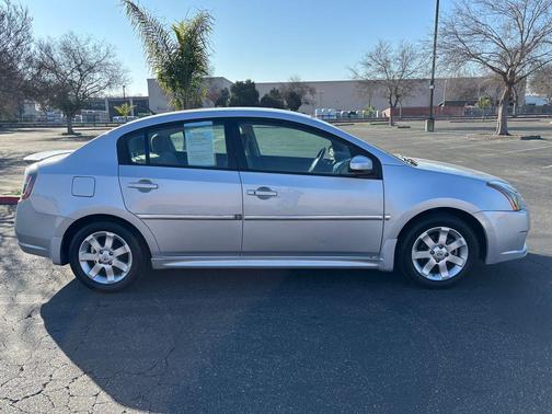 2011 Nissan Sentra 2.0 SR