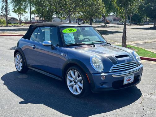 2005 MINI Cooper S Base
