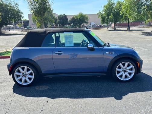 2005 MINI Cooper S Base