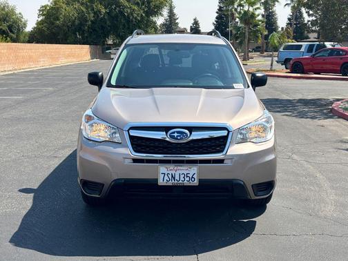 2016 Subaru Forester 2.5i