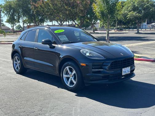 2019 Porsche Macan Macan
