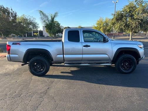 2020 Toyota Tacoma SR