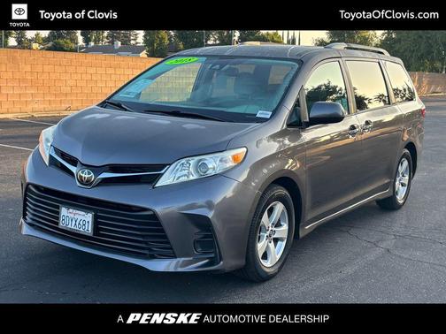 2018 Toyota Sienna LE