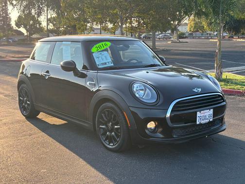 2016 MINI Hardtop Cooper