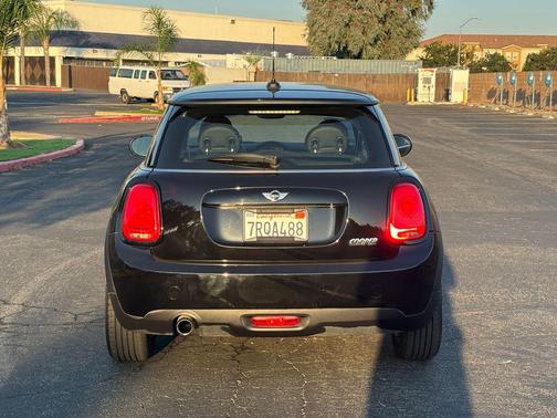 2016 MINI Hardtop Cooper