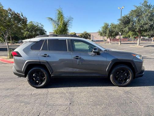 Magnetic Gray Metallic/Ice Edge Roof 2020 Toyota RAV4 TRD Off-Road