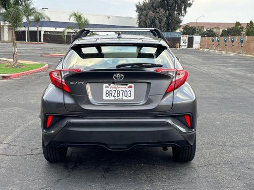 2020 Toyota C-HR LE