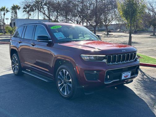 2022 Jeep Grand Cherokee Overland