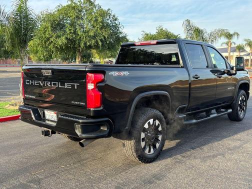 Black 2020 Chevrolet Silverado 2500 Custom