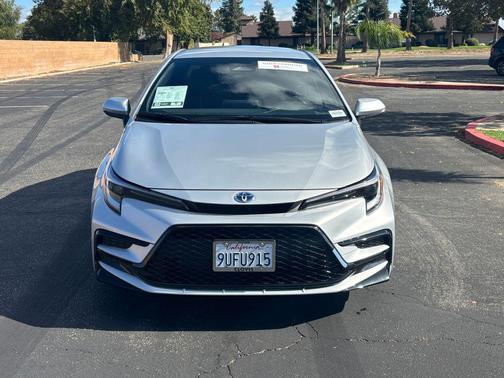 2025 Toyota Corolla Hybrid SE