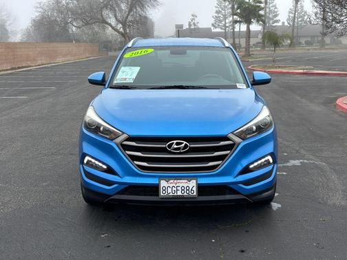 2016 Hyundai TUCSON SE