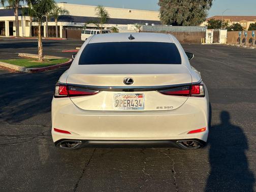 2021 Lexus ES 350 Base