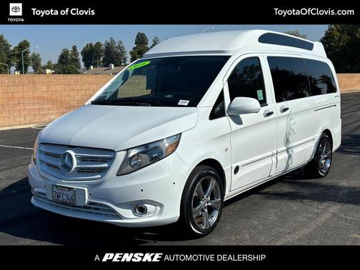 2016 Mercedes-Benz Metris Base