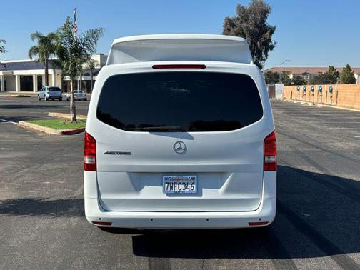 2016 Mercedes-Benz Metris Base