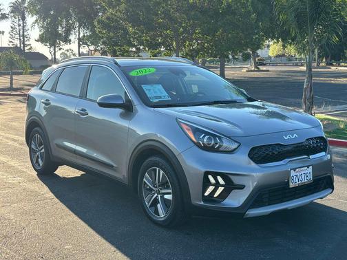 Steel Gray 2022 Kia Niro LXS