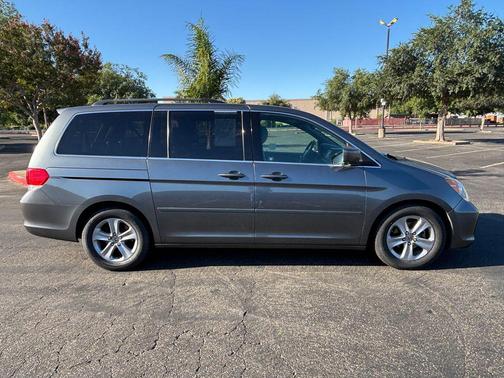 Polished Metal Metallic 2010 Honda Odyssey Touring