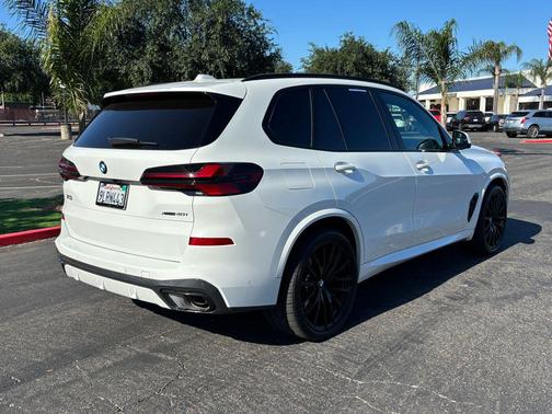 Alpine White 2024 BMW X5 xDrive40i