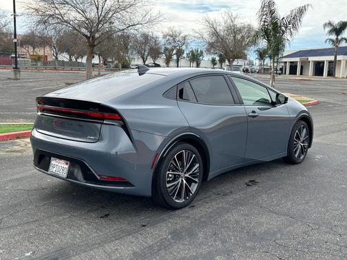 2024 Toyota Prius XLE