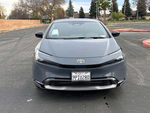 2024 Toyota Prius XLE