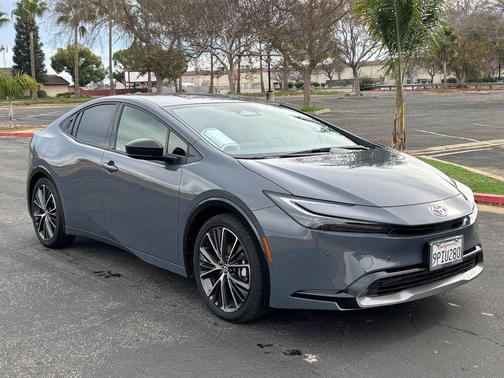 2024 Toyota Prius XLE