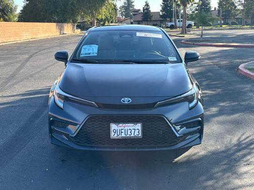 2025 Toyota Corolla Hybrid SE