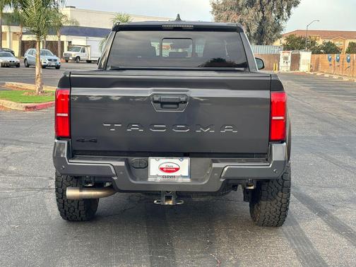 2024 Toyota Tacoma TRD Off Road