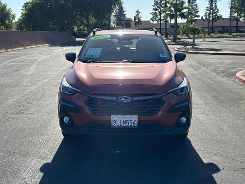 Sun Blaze Pearl 2024 Subaru Crosstrek Limited