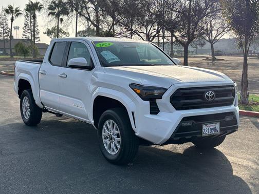 2024 Toyota Tacoma SR5