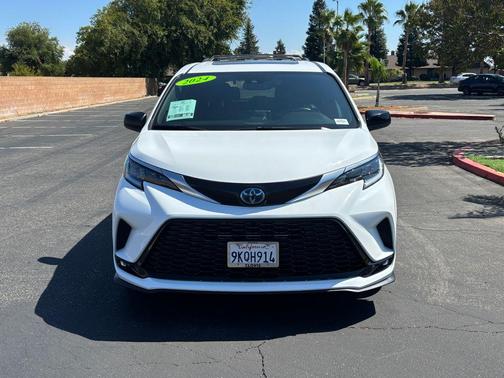 2024 Toyota Sienna XSE 7 Passenger