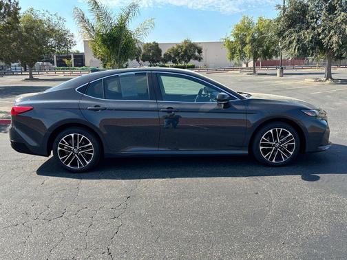 2025 Toyota Camry XLE