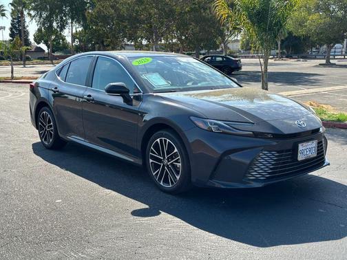 2025 Toyota Camry XLE