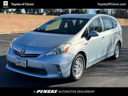 2012 Toyota Prius v Five